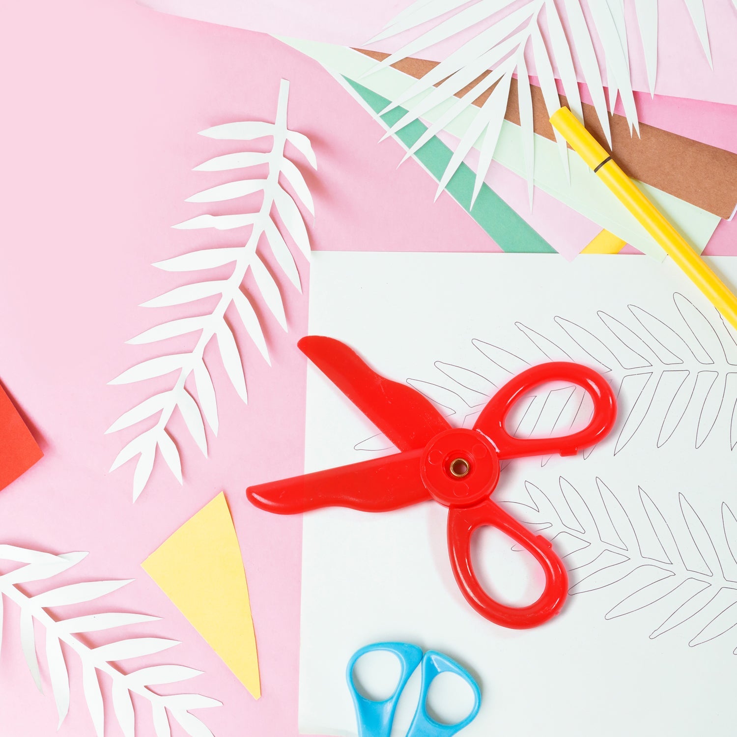 1587 Plastic Child-Safe Scissor Set, Toddlers Training Scissors, Pre-School Training Scissors and Children Art Supplies DeoDap 1587 Plastic Child-Safe Scissor Set, Toddlers Training Scissors, Pre-School Training Scissors and Children Art Supplies DeoDap